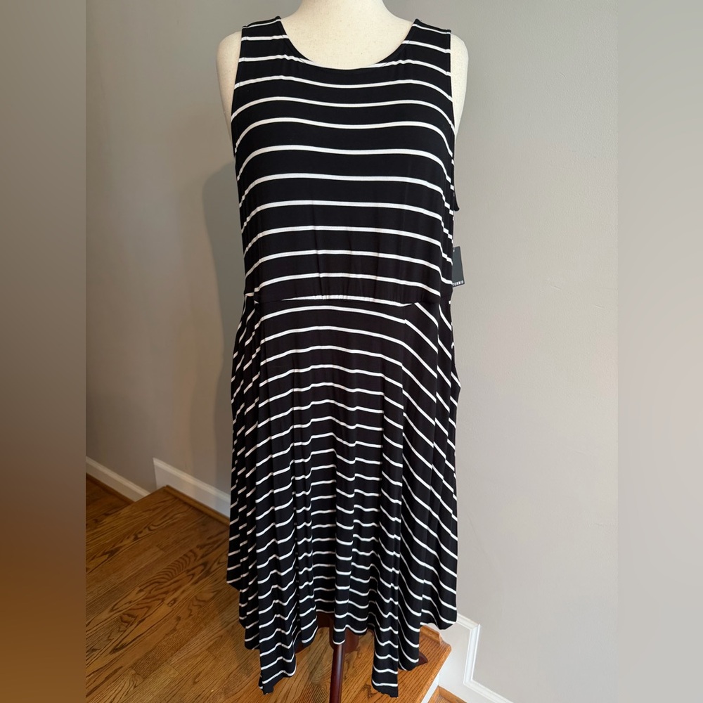 NWT Torrid Black/White Stripe SuperSoft Hanky Hem Dress-Torrid Size 3 (22-24,3X)